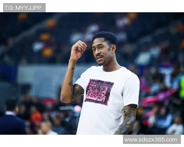 马尚布鲁克斯的篮球之路:从新秀到明星的辉煌历程与成长故事