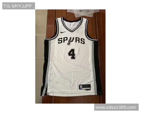 德阿隆福克斯:年轻篮球天才如何引领国王队重返辉煌